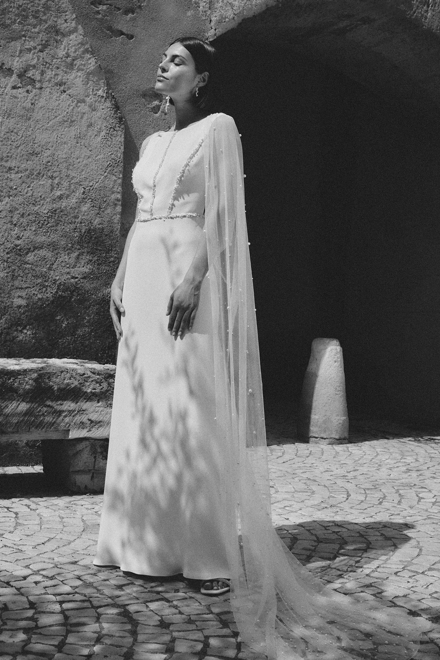 camille-marguet-robe-mariage-collection-2025-arles-diana-perles-1LD