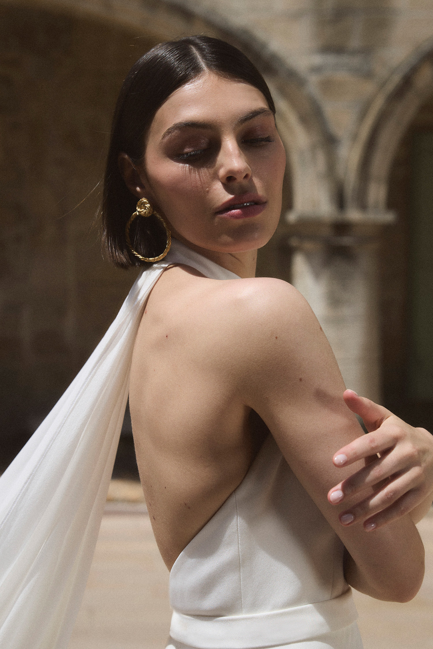 camille-marguet-robe-mariage-collection-2025-grace-cape-11LD